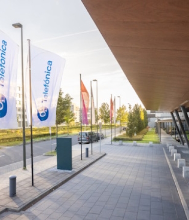 Header Referenz Telefonica